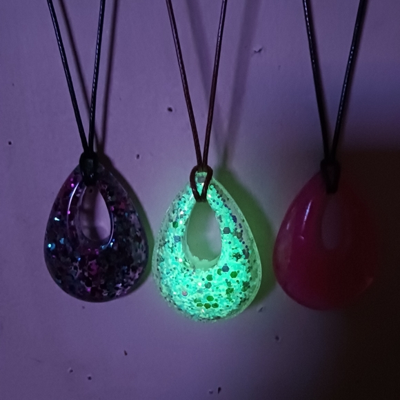 Acrylic Pendant on 18 Inch Cord Necklace - Picture 9 of 10